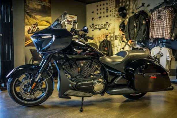 2014 Victory Cross Country 8-Ball Touring Brea CA