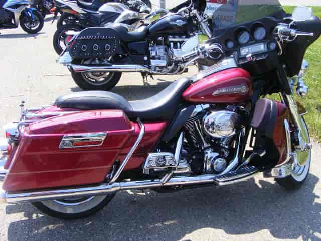 2005 Harley-Davidson FLHTCI Touring Marlette MI