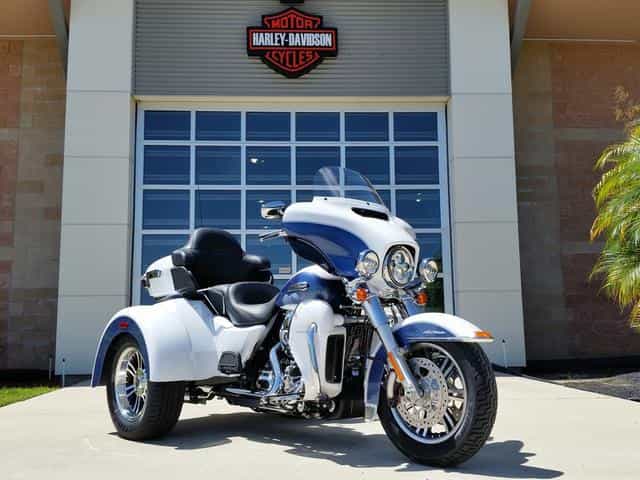 2015 Harley-Davidson FLHTCUTG - Tri-Gilde Ultra Trike Palm Bay FL