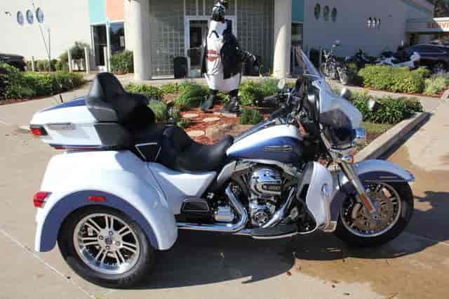 2015 Harley-Davidson FLHTCUTG - Tri-Gilde Ultra Trike Tulsa OK
