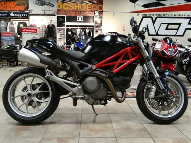 2010 Ducati Monster 1100 Standard Vista CA