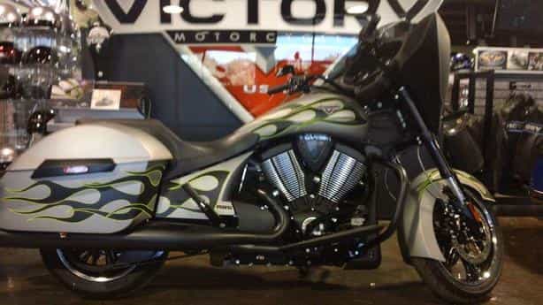 2014 Victory Cross Country Factory Custom Paint Touring Tyler TX