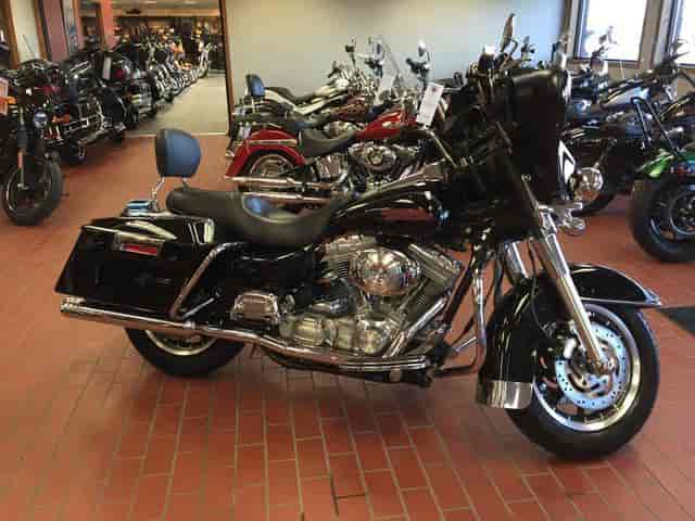 2005 Harley-Davidson FLHT - Electra Glide Standard Touring Sioux City IA