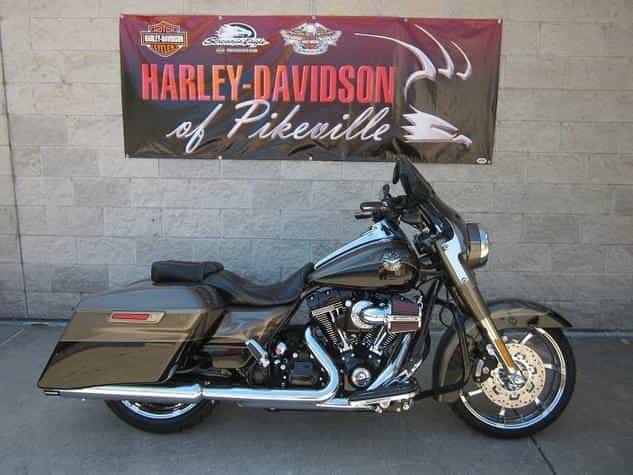 2014 Harley-Davidson FLHRSE - CVO Road King Cruiser Pikeville KY