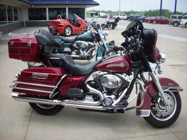 2005 Harley-Davidson FLHTC/FLHTCI Electra Glide Classic Touring Chariton IA