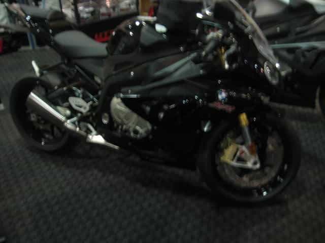 2014 BMW S1000RR-ASK ABOUT FREE CALIFORNIA SUPERBIKE SCHOOL!! Sportbike St. Louis MO
