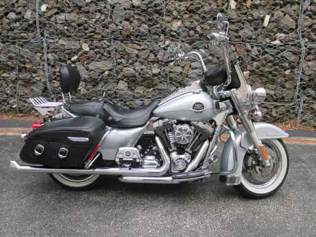 2010 Harley-Davidson FLHRC - Road King Classic Touring Media PA