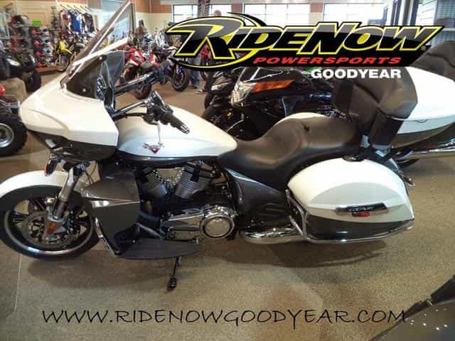 2015 Victory Cross Country Tour Two-Tone White Pearl Touring Goodyear AZ