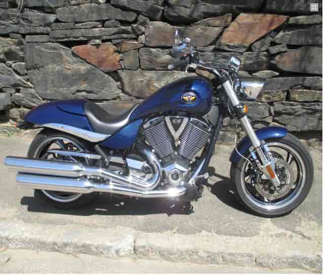 2011 Victory HAMMER IMPERIAL BLUE Cruiser Stafford CT