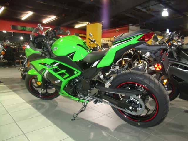 2014 Kawasaki Ninja 300 SE Sportbike New Braunfels TX