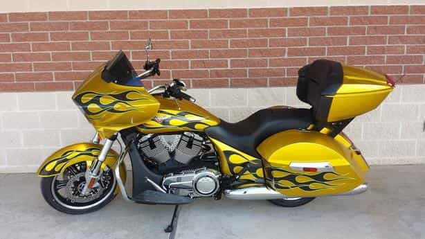2014 Victory Cross Country Tequila Gold with Flames Touring El Campo TX