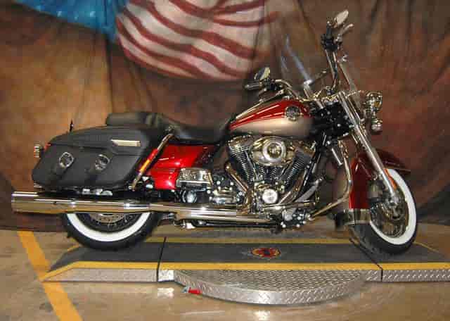2009 Harley-Davidson FLHRC - Road King Classic Touring Fairfax VA