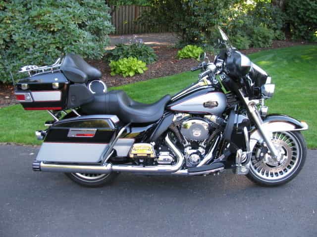 2010 Harley-Davidson Electra Glide ULTRA CLASSIC Touring canby OR