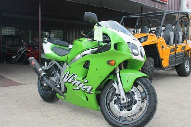 1998 Kawasaki ZX-7R Sportbike College Station TX