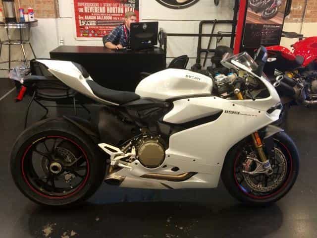 2014 Ducati Superbike 1199 Panigale S Sportbike Chicago IL