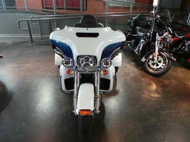 2015 Harley-Davidson FLHTCUTG - Tri-Gilde Ultra Trike East Hartford CT