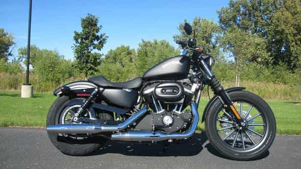2014 Harley-Davidson Sportster Iron 883 Cruiser Shorewood IL