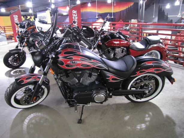 2014 Victory High Ball - Suede Black with Flames Cruiser Columbus GA