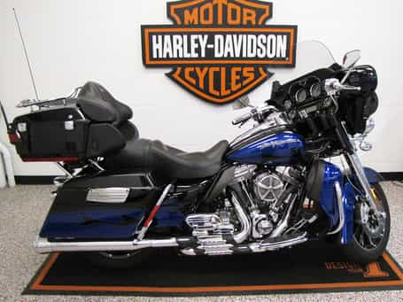 2011 Harley-Davidson Screamin Eagle Ultra - FLHTCUSE Touring Dover OH