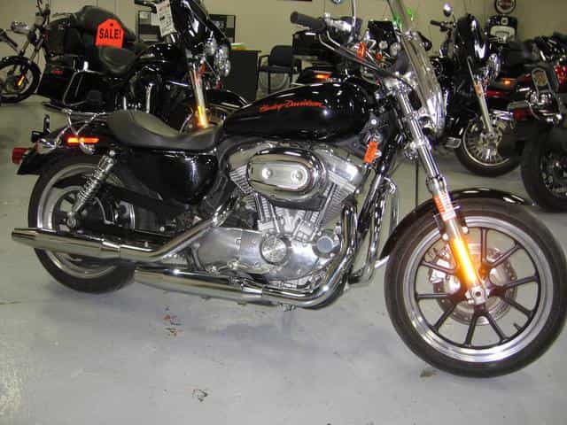 2011 Harley-Davidson XL883L - Sportster SuperLow Sportbike New Berlin WI
