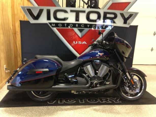2014 Victory Cross Country Boss Blue / Gloss Black Touring Elkhorn WI