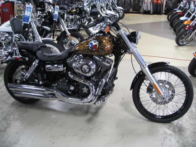 2011 Harley-Davidson FXDWG - Dyna Wide Glide Sportbike Battle Creek MI