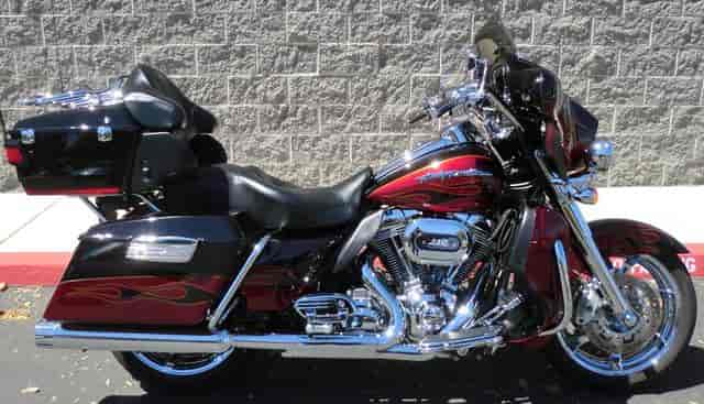 2011 Harley-Davidson FLHTCUSE6 - CVO Ultra Classic Electra Gl Touring Livermore CA