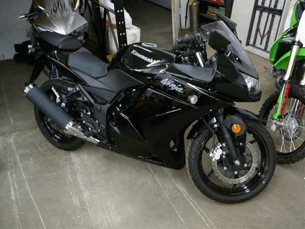 2011 Kawasaki Ninja 250R Sportbike Pendleton NY