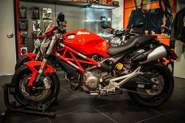2014 Ducati Monster 696 Standard Brea CA