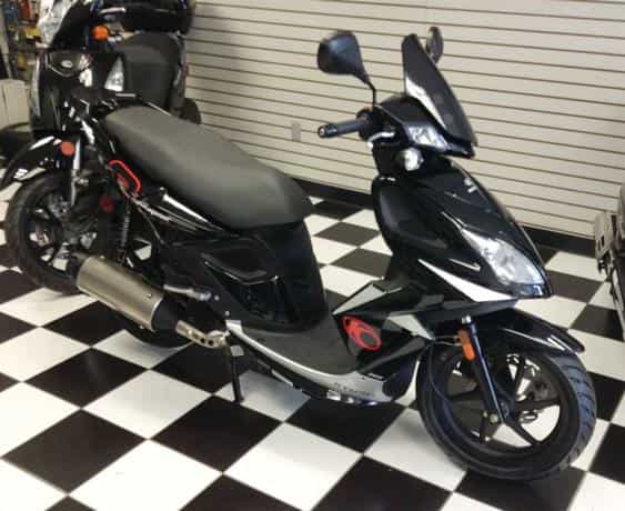 2013 Kymco Super 8 150 Scooter Enfield CT