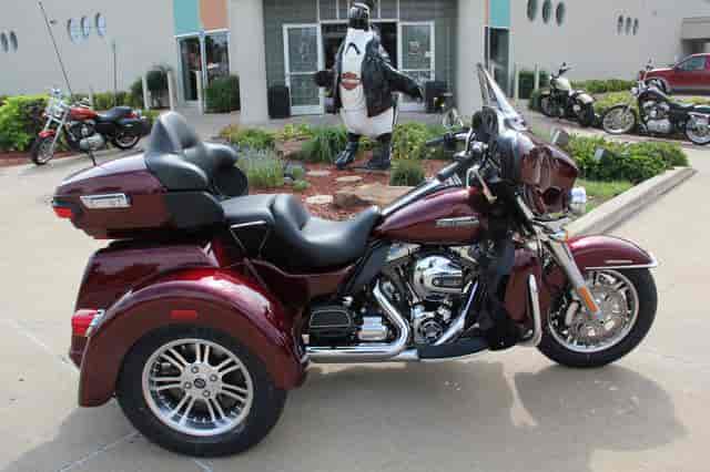 2015 Harley-Davidson FLHTCUTG - Tri-Gilde Ultra Trike Tulsa OK
