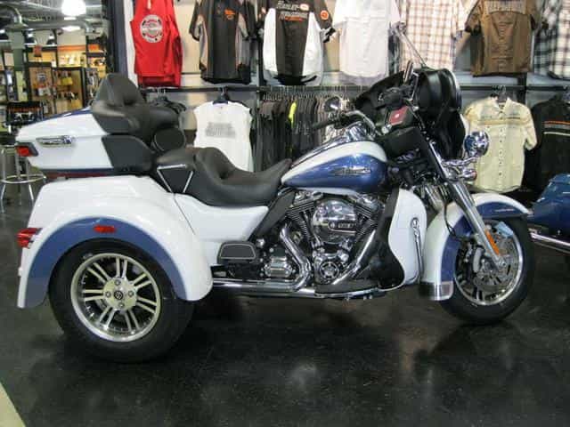 2015 Harley-Davidson FLHTCUTG - Tri-Gilde Ultra Trike Chadds Ford PA