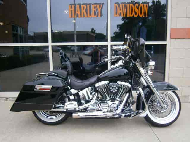 2006 Harley-Davidson FLSTN - Softail Deluxe Cruiser East Hartford CT